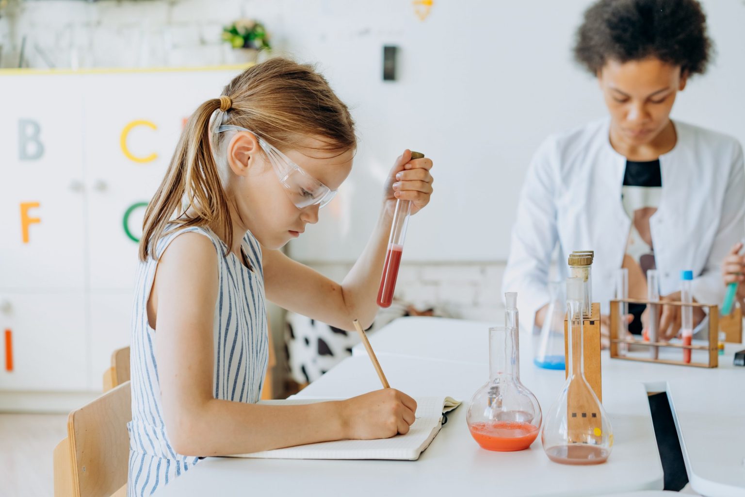 Ems tutoring english math science tutors in uk best tutors in uk